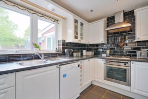 Main Avenue Totley Rise